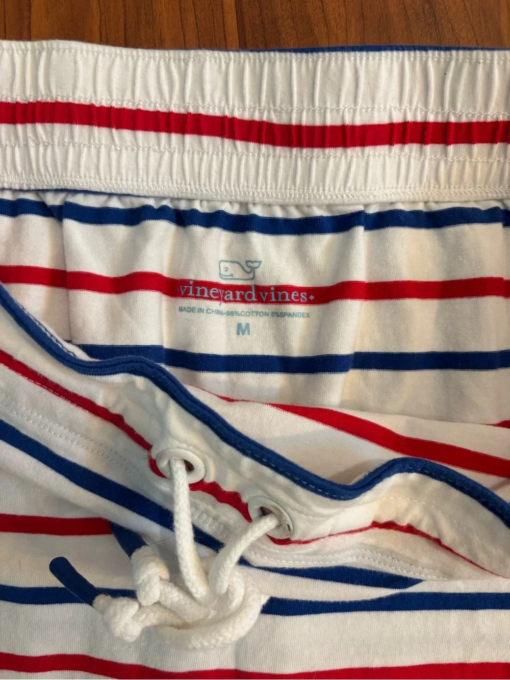 Vineyard Vines casual knit